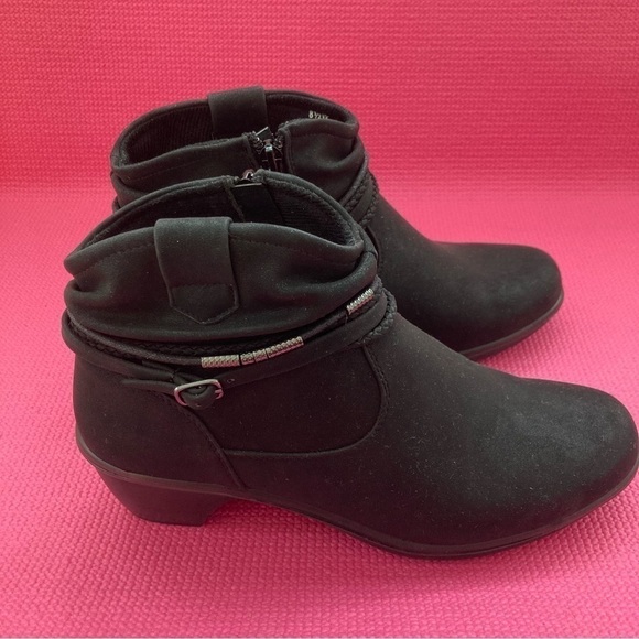 Easy Street Comfort Boots Women Size 8.5 W Black Faux Leather Ankle Boot… - Picture 1 of 8